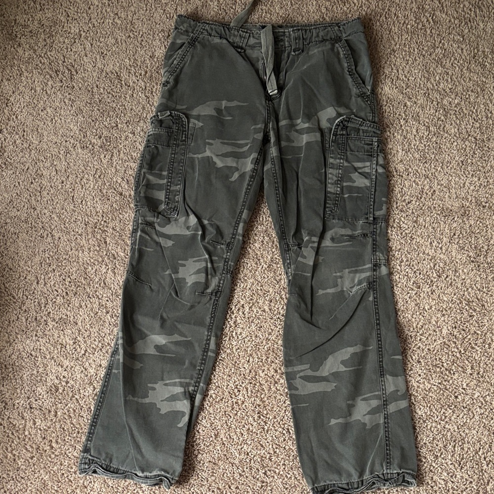 PacSun Gray Camouflage Cargo Pants